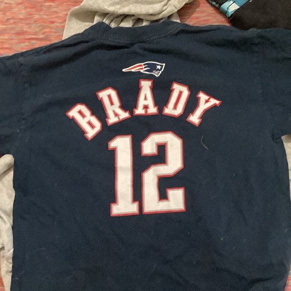 Youth Patriots TShirt #12 Tom Brady. Medium - Picture 2 of 2